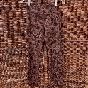 Lululemon Pants 6 In Movement Tights Everlux Activewear Leggings Cottagecore Gym